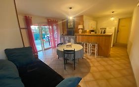 Gîte avec piscine et climatisation